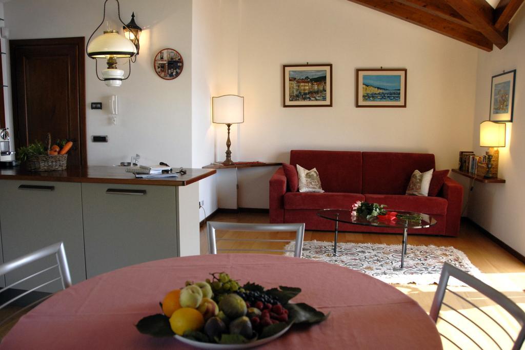 Alveluu Ristorante E Suites Tremezzo Zimmer foto